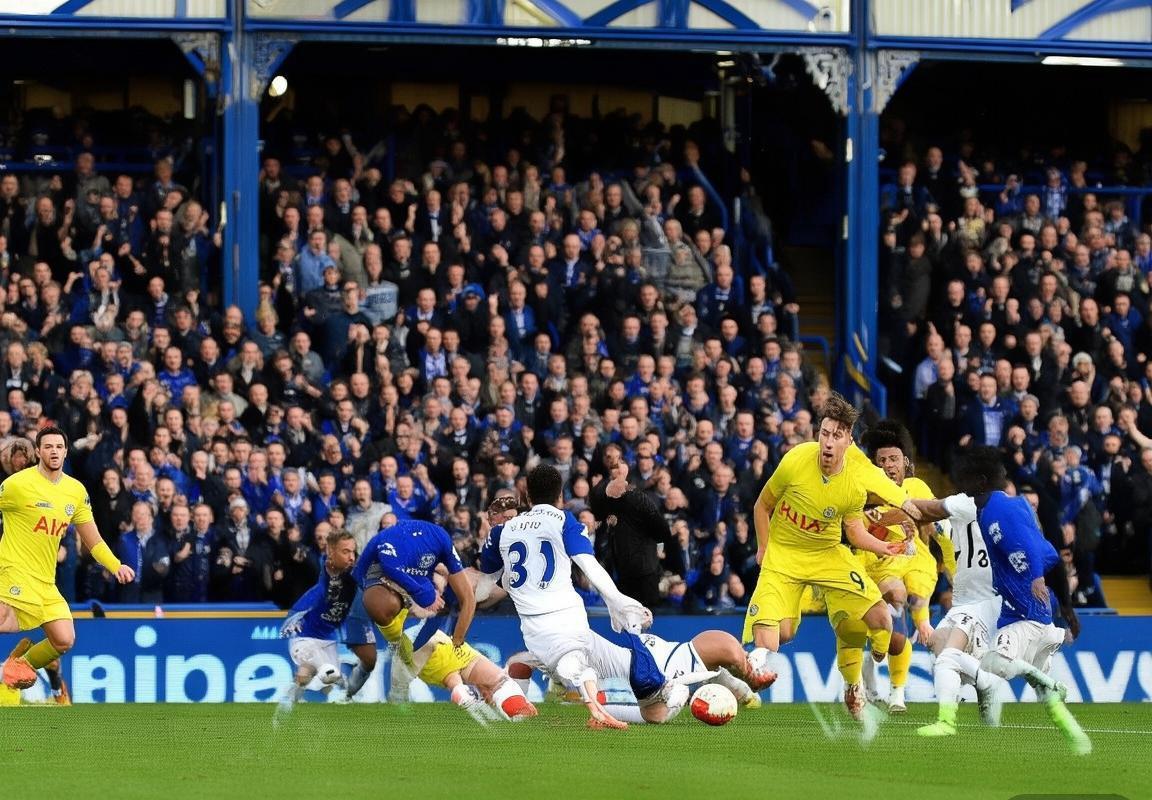 2019英超经典对决：埃弗顿VS热刺激情回顾