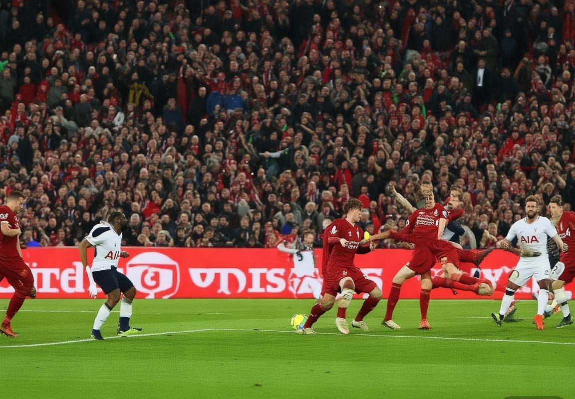 2018英超经典对决：利物浦VS热刺火花四溅解析